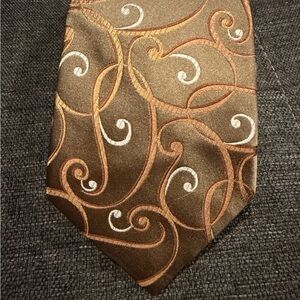 Van Heusen Tie 62x3.5 Brown Gold Swirl Scroll Pattern Handmade Silk